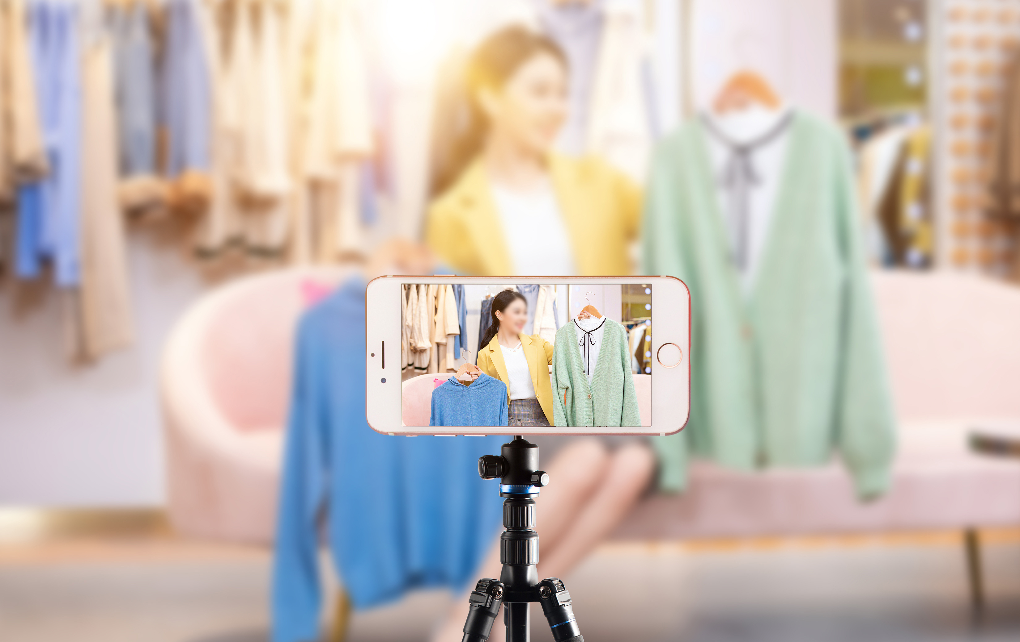 为什么各大商家纷纷响应直播电商？